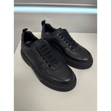 Sneaker - Ladies - Black