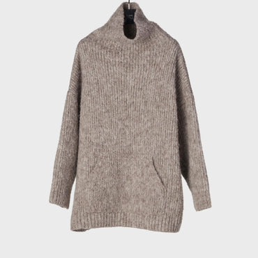 Kangaroo Pocket Turtleneck Sweater - Grey/White