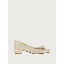 Vara Bow Pump - Ladies - Platinum