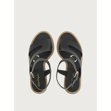 Sandal With Chain Detail And Contoured Heel - Ladies - Black