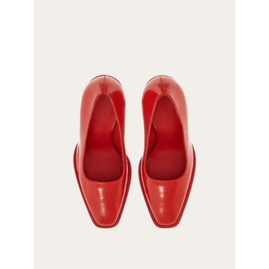 Pumpss with Shaped Heel - Flame Red