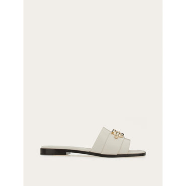 Slide With Bejeweled Gancini Ornament - Nappa - Mascarpone