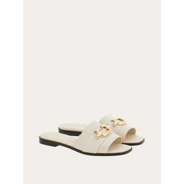 Slide With Bejeweled Gancini Ornament - Nappa - Mascarpone