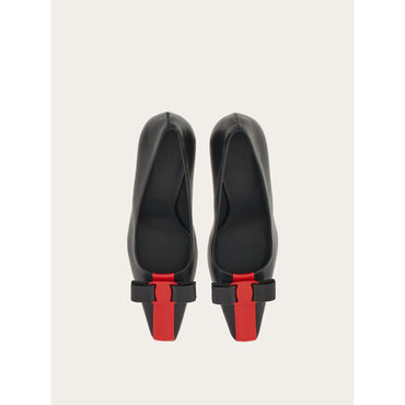 Vara Bow Pump Shoe - Nappa And Patent Leather - Black/Flame Red