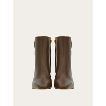 Ankle Boot With Golden Tab - Calfskin - Clay