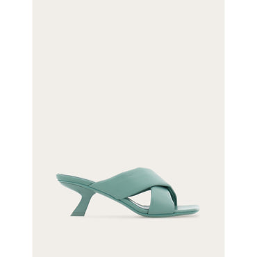Crossover-Strap Slide - Ladies - Lucky Charme