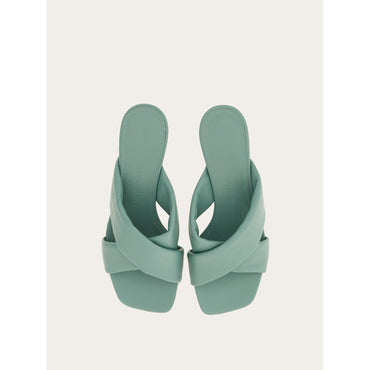 Crossover-Strap Slide - Ladies - Lucky Charme