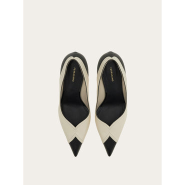 Pump Shoe With Inlays - Ladies - Mascarpone/Black