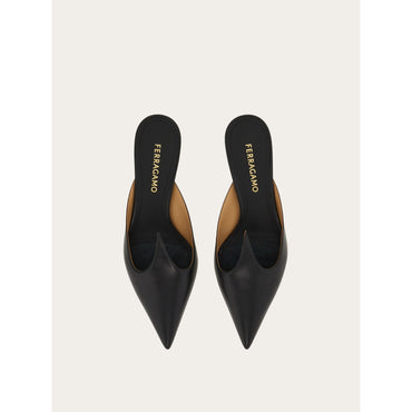 Mule With Graphic Detail - Ladies - Black