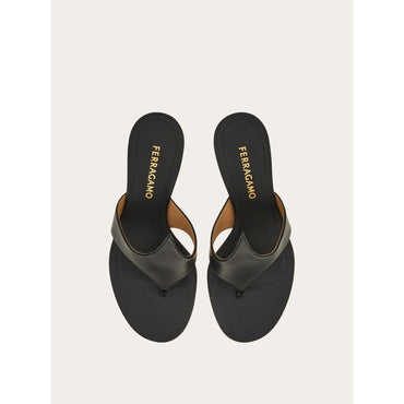 Sandal With Graphic Detail - Ladies - Black