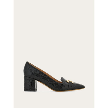 Pump With Gancini Ornament - Ladies - Black