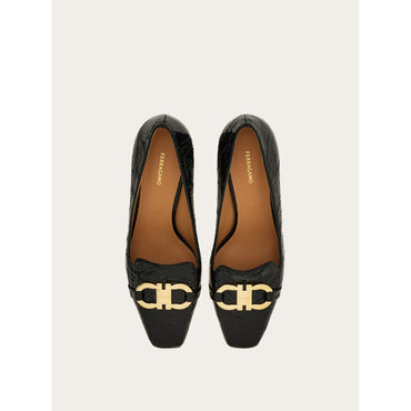 Pump With Gancini Ornament - Ladies - Black