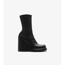 Leather Pillar Low Boots - Black