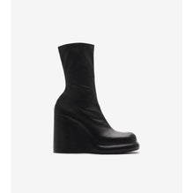 Leather Pillar Low Boots - Black